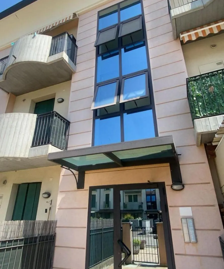 شقة Gelsy House مونتيكيو ماجوري 0*,